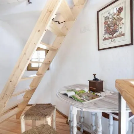The Indigo Windmill Retreat Lourinha (Lisbon)
