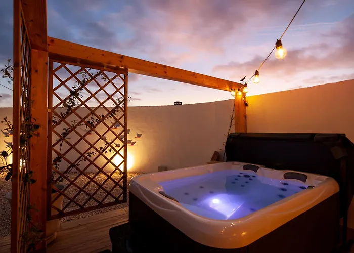 The Indigo Windmill Retreat * Lourinha (Lisbon)